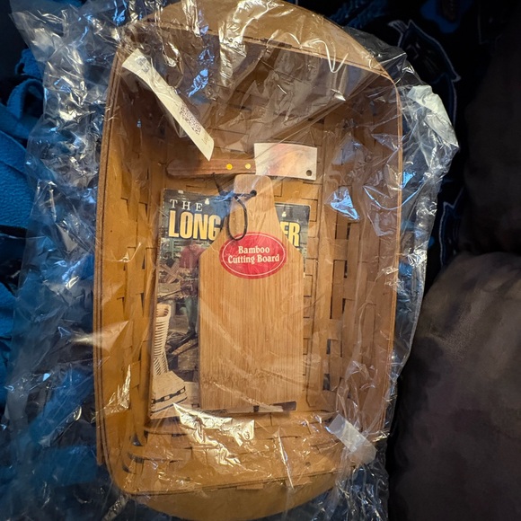 Longaberger Woven Basket With Book, cutting board and small knife - Picture 14 of 14